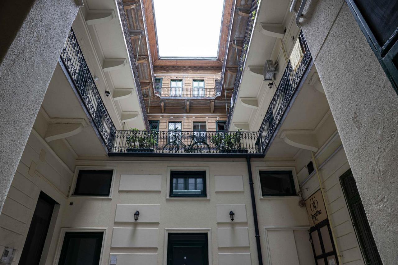 Ozone One Apartment Budapeste Exterior foto